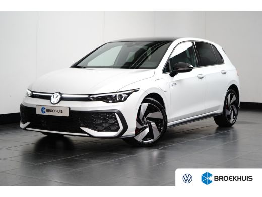 Volkswagen Golf 1.5 TSI eHybrid 272PK GTE | Achteruitrijcamera | Dode-hoek detectie | Elektrische stoel met geheu... ActivLease financial lease