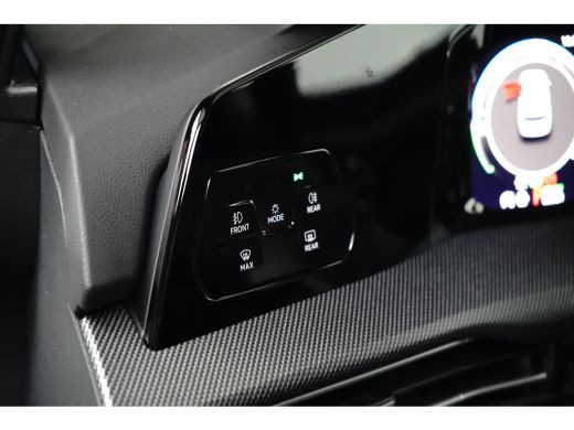 Volkswagen Golf 1.5 TSI eHybrid 272PK GTE | Achteruitrijcamera | Dode-hoek detectie | Elektrische stoel met geheu... ActivLease financial lease