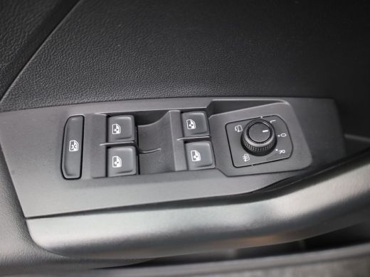 Volkswagen T-Cross 1.0 TSI 116Pk Life Edition | IQ light | Keyless | Camera | Stoelverw. | Prijs Rijklaar!! ActivLease financial lease