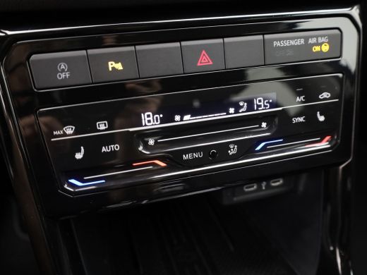 Volkswagen T-Cross 1.0 TSI 116Pk Life Edition | IQ light | Keyless | Camera | Stoelverw. | Prijs Rijklaar!! ActivLease financial lease