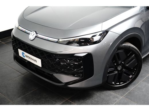 Volkswagen T-Roc 1.5 eTSI 150PK DSG-7 R-Line | PANORAMADAK | GARANTIE TOT 29/4/2031 | AUTO A. KLEP | STOELVERW. | ... ActivLease financial lease