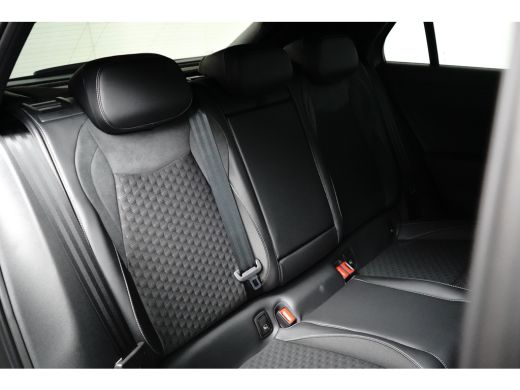 Volkswagen T-Roc 1.5 eTSI 150PK DSG-7 R-Line | PANORAMADAK | GARANTIE TOT 29/4/2031 | AUTO A. KLEP | STOELVERW. | ... ActivLease financial lease
