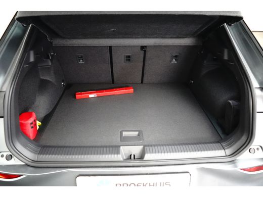 Volkswagen T-Roc 1.5 eTSI 150PK R-Line | VERLENG. FABRK. GARANTIE | SNEL LEVERBAAR! | PANORAMA DAK | CAMERA | STOE... ActivLease financial lease