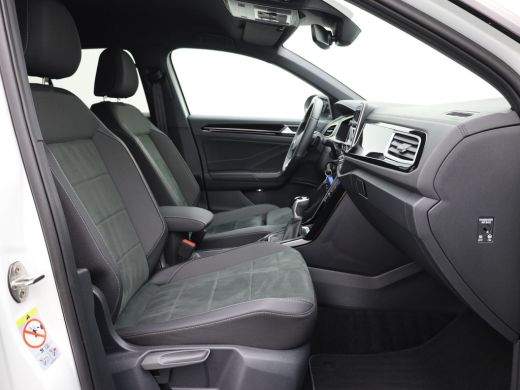 Volkswagen T-Roc 1.5 TSI R-Line | IQ light | Trekhaak afnb. | Camera | Stoel verw. | Prijs Rijklaar!! ActivLease financial lease