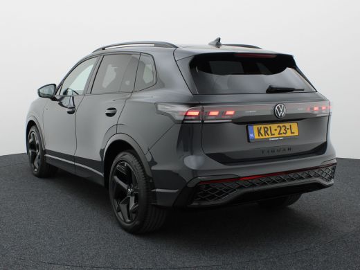 Volkswagen Tiguan 1.5 eTSI R-Line Edition | Head Up | Side Assist | Black Style | Prijs Rijklaar!! ActivLease financial lease