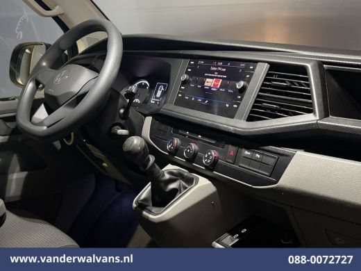 Volkswagen Transporter 2.0 TDI L2H1 Euro6 Airco | Navigatie | Apple Carplay | Cruisecontrol | Trekhaak Parkeersensoren ActivLease financial lease