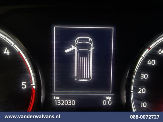 Volkswagen Transporter 2.0 TDI L2H1 Euro6 Airco | Navigatie | Apple Carplay | Cruisecontrol | Trekhaak Parkeersensoren ActivLease financial lease