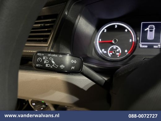 Volkswagen Transporter 2.0 TDI L2H1 Euro6 Airco | Navigatie | Apple Carplay | Cruisecontrol | Trekhaak Parkeersensoren ActivLease financial lease