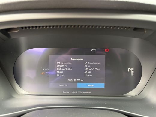 Volvo  C40 Recharge Core 69 kWh 26.000 KM | SOH 96% | Panorama | Stoel- & Stuurverwarming | Achteruitrijcame... ActivLease financial lease