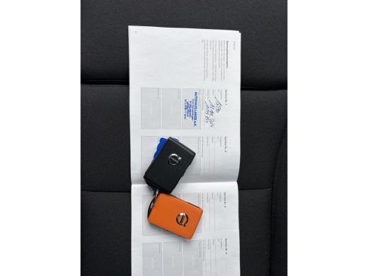 Volvo  C40 Recharge Core 69 kWh 26.000 KM | SOH 96% | Panorama | Stoel- & Stuurverwarming | Achteruitrijcame... ActivLease financial lease