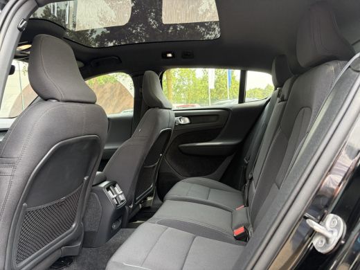 Volvo  C40 Recharge Core 69 kWh 26.000 KM | SOH 96% | Panorama | Stoel- & Stuurverwarming | Achteruitrijcame... ActivLease financial lease