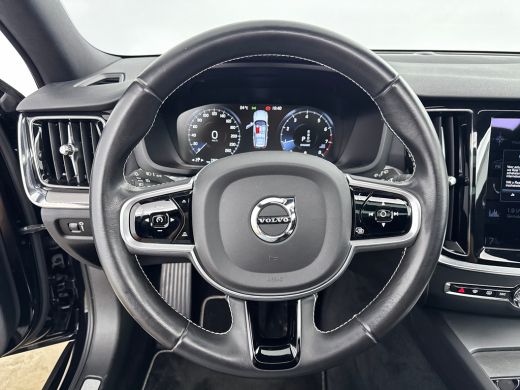 Volvo  V60 B3 R-Design | 20" | Sportstoelen | Panoramadak | Exterior Styling Pack | Elektr. verst. best. Sto... ActivLease financial lease