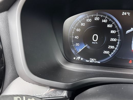 Volvo  V60 B3 R-Design | 20" | Sportstoelen | Panoramadak | Exterior Styling Pack | Elektr. verst. best. Sto... ActivLease financial lease