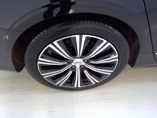 Volvo  V90 2.0 T8 AWD Inscription | Trekhaak | PDC V+A en 360 camera | Matrix koplampern | Extra getnt glas ... ActivLease financial lease