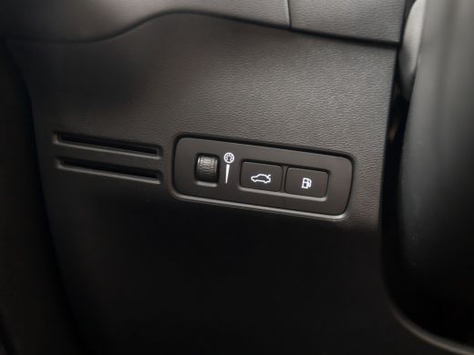 Volvo  XC40 1.5 T4 Recharge Inscription 211Pk Automaat (APPLE CARPLAY, STUUR/STOELVERWARMING, MEMORY SEATS, C... ActivLease financial lease