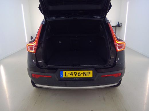 Volvo  XC40 1.5 T4 Recharge Inscription | Trekhaak | Lederen bekleding | Keyless Entry / Start | PDC V+A en C... ActivLease financial lease