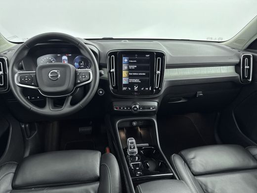 Volvo  XC40 1.5 T4 Recharge Inscription | Trekhaak | Lederen bekleding | Keyless Entry / Start | PDC V+A en C... ActivLease financial lease