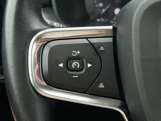 Volvo  XC40 1.5 T4 Recharge R-Design | Trekhaak | Navi | LED | Carplay ActivLease financial lease