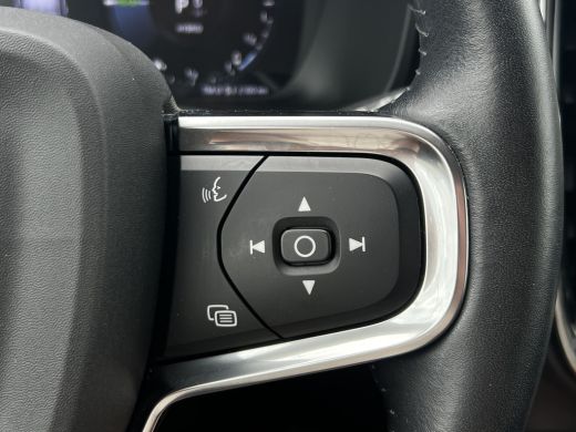 Volvo  XC40 1.5 T4 Recharge R-Design | Trekhaak | Navi | LED | Carplay ActivLease financial lease