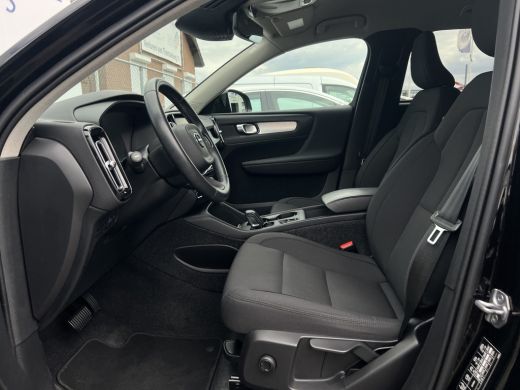 Volvo  XC40 1.5 T4 Recharge R-Design | Trekhaak | Navi | LED | Carplay ActivLease financial lease