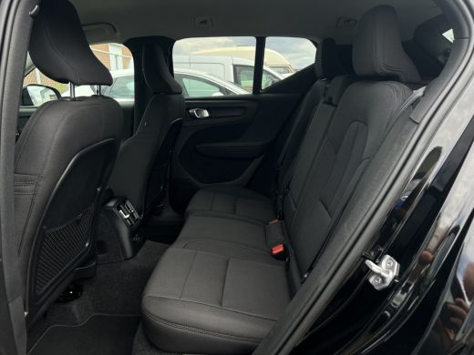 Volvo  XC40 1.5 T4 Recharge R-Design | Trekhaak | Navi | LED | Carplay ActivLease financial lease