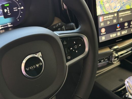 Volvo  XC60 2.0 T8 455PK AWD PLUS DARK NIEUWE AUTO HARMAN KARDON 360.CAM STOEL/STUUR VERW LEER ActivLease financial lease