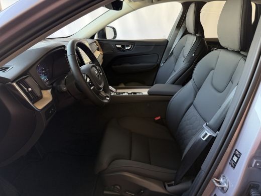 Volvo  XC60 2.0 T8 455PK AWD PLUS DARK NIEUWE AUTO HARMAN KARDON 360.CAM STOEL/STUUR VERW LEER ActivLease financial lease