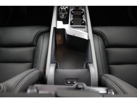 Volvo  XC60 T8 Plug-in hybrid AWD Ultra Dark Exec. Ed. | Bowers&Wilkins | Snel Rijden | Luchtvering | Massage... ActivLease financial lease