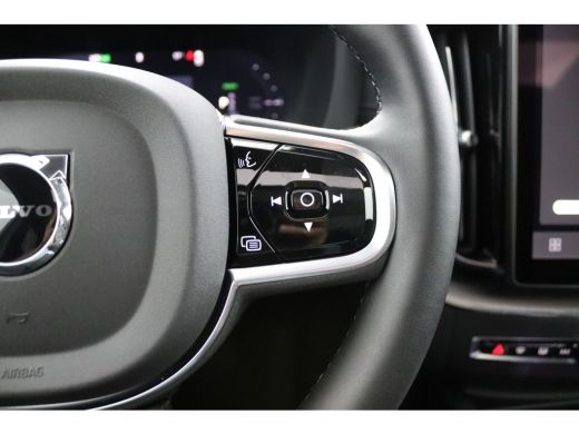 Volvo  XC60 T8 Plug-in hybrid AWD Ultra Dark Exec. Ed. | Bowers&Wilkins | Snel Rijden | Luchtvering | Massage... ActivLease financial lease