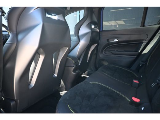 Abarth 600e Scorpionissima 54 kWh 240pk Tot 8 Jaar Garantie! | Torson Sperdifferentieel | Sabelt Stoelen | Al... ActivLease financial lease