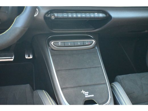 Abarth 600e Scorpionissima 54 kWh 240pk Tot 8 Jaar Garantie! | Torson Sperdifferentieel | Sabelt Stoelen | Al... ActivLease financial lease