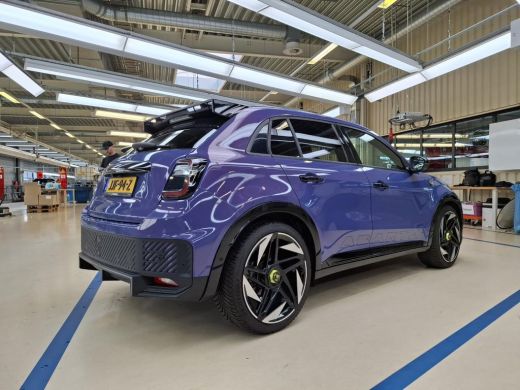 Abarth 600e Scorpionissima 54 kWh 280pk Tot 8 Jaar Garantie! | Torson Sperdifferentieel | Sabelt Stoelen | St... ActivLease financial lease