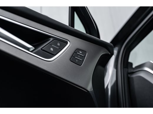 Audi Q4 e-tron Quattro Performance 82 kWh / 340 pk S edition | 3-zone airconditioning | Achterklep, automatisch ... ActivLease financial lease
