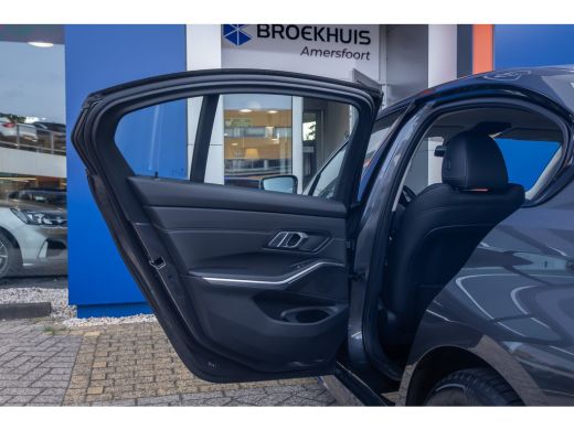 BMW 3 Serie 330e Business Edition Plus | 360 camera | Leder | Cruise control adaptief | Apple Carplay/Android... ActivLease financial lease