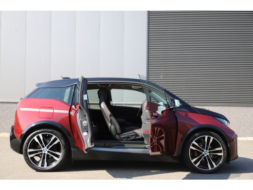 BMW i3 *Unique Forever*120Ah 42 kWh/H-Kardon/Sunroof/2xAdaptive/W-pomp/3-fase/20" ActivLease financial lease