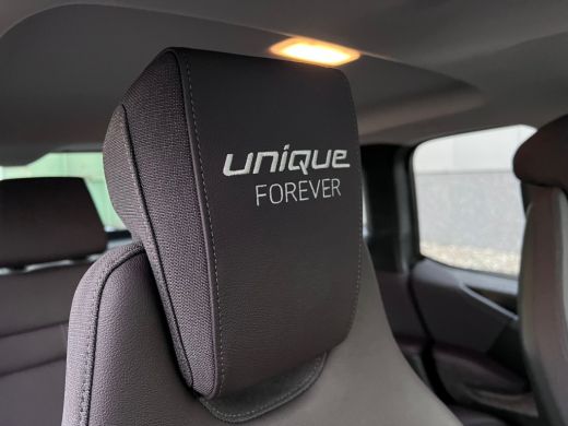 BMW i3 *Unique Forever*120Ah 42 kWh/H-Kardon/Sunroof/2xAdaptive/W-pomp/3-fase/20" ActivLease financial lease