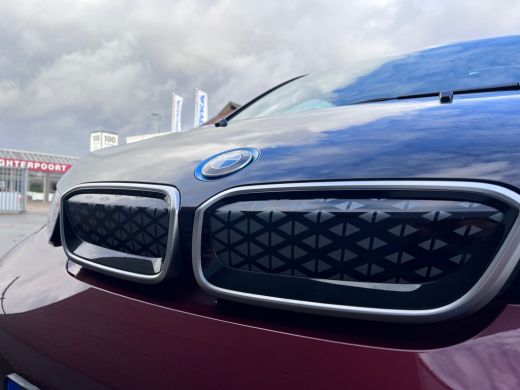 BMW i3 *Unique Forever*120Ah 42 kWh/H-Kardon/Sunroof/2xAdaptive/W-pomp/3-fase/20" ActivLease financial lease