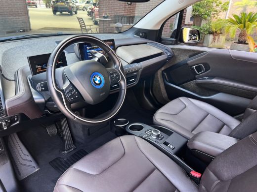 BMW i3 *Unique Forever*120Ah 42 kWh/H-Kardon/Sunroof/2xAdaptive/W-pomp/3-fase/20" ActivLease financial lease