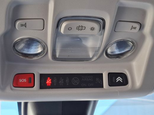 Citroën C3 1.2 PureTech 110 PK Shine | Achterbank in delen neerklapbaar | Achteropkomend verkeer waarschuwin... ActivLease financial lease