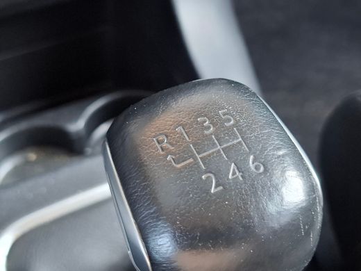 Citroën C3 1.2 PureTech 110 PK Shine | Achterbank in delen neerklapbaar | Achteropkomend verkeer waarschuwin... ActivLease financial lease