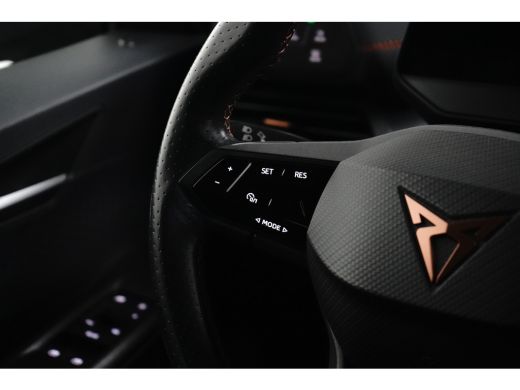 CUPRA Born Essential 62 kWh 204PK | Achteruitrijcamera | Dode hoek detectie | Navigatie & Apple Carplay | St... ActivLease financial lease