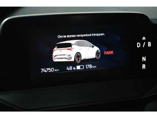 CUPRA Born Essential 62 kWh 204PK | Achteruitrijcamera | Dode hoek detectie | Navigatie & Apple Carplay | St... ActivLease financial lease