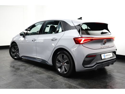 CUPRA Born Essential 62 kWh 204PK | Achteruitrijcamera | Dode hoek detectie | Navigatie & Apple Carplay | St... ActivLease financial lease