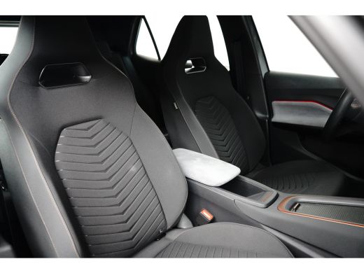 CUPRA Born Essential 62 kWh 204PK | Achteruitrijcamera | Dode hoek detectie | Navigatie & Apple Carplay | St... ActivLease financial lease