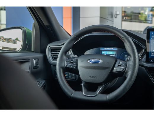 Ford Kuga 2.5 PHEV ST-Line X | Adaptief Cruise control | Trekhaak elektrisch | Elektrisch stoelen met geheu... ActivLease financial lease