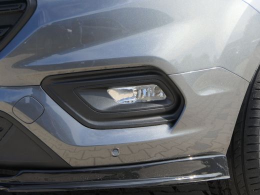 Ford Transit Custom 320 2.0 TDCI L2H1 Trend Sport DC Automaat | Dubbele Cabine | 5-Persoons | Navigatie | Trekhaak | ... ActivLease financial lease