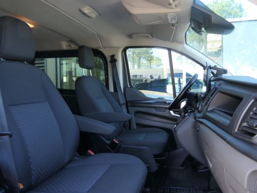 Ford Transit Custom 320 2.0 TDCI L2H1 Trend Sport DC Automaat | Dubbele Cabine | 5-Persoons | Navigatie | Trekhaak | ... ActivLease financial lease