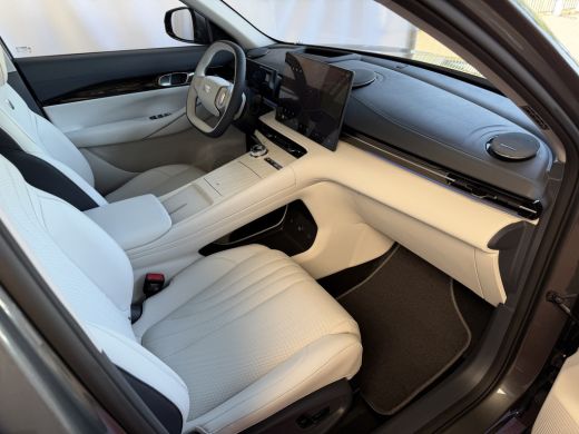 Geely E5 Max+ 68 kWh | 475 km WLTP | 8 Jaar Garantie | Pano | Elektr. Achterklep | 360&deg; Camera | Warmtepom... ActivLease financial lease