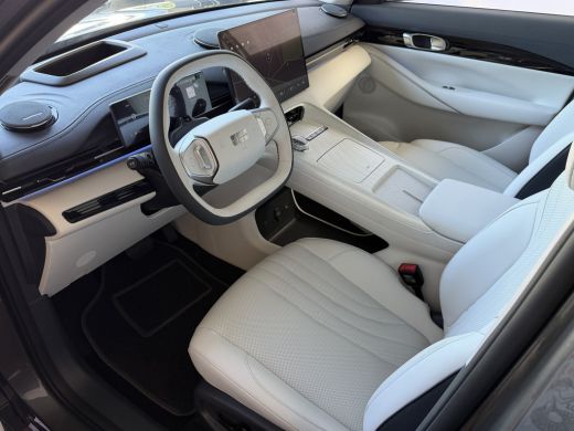 Geely E5 Max+ 68 kWh | 475 km WLTP | 8 Jaar Garantie | Pano | Elektr. Achterklep | 360&deg; Camera | Warmtepom... ActivLease financial lease