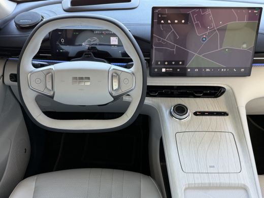Geely E5 Max+ 68 kWh | 475KM Bereik Topuitvoering | Panoramadak | Elektr. Achterklep | 360&deg; Camera | 8 Jaa... ActivLease financial lease